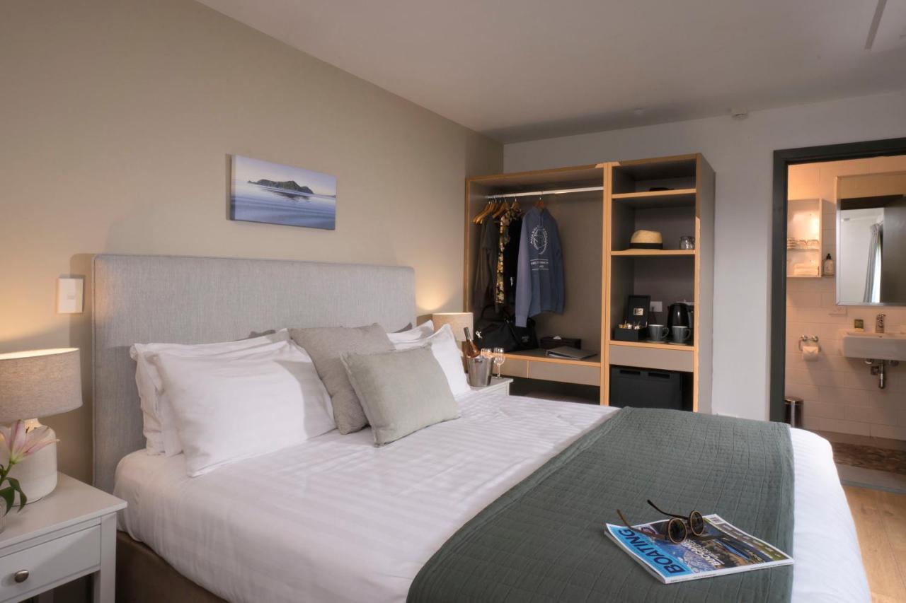 Awaroa Lodge Экстерьер фото