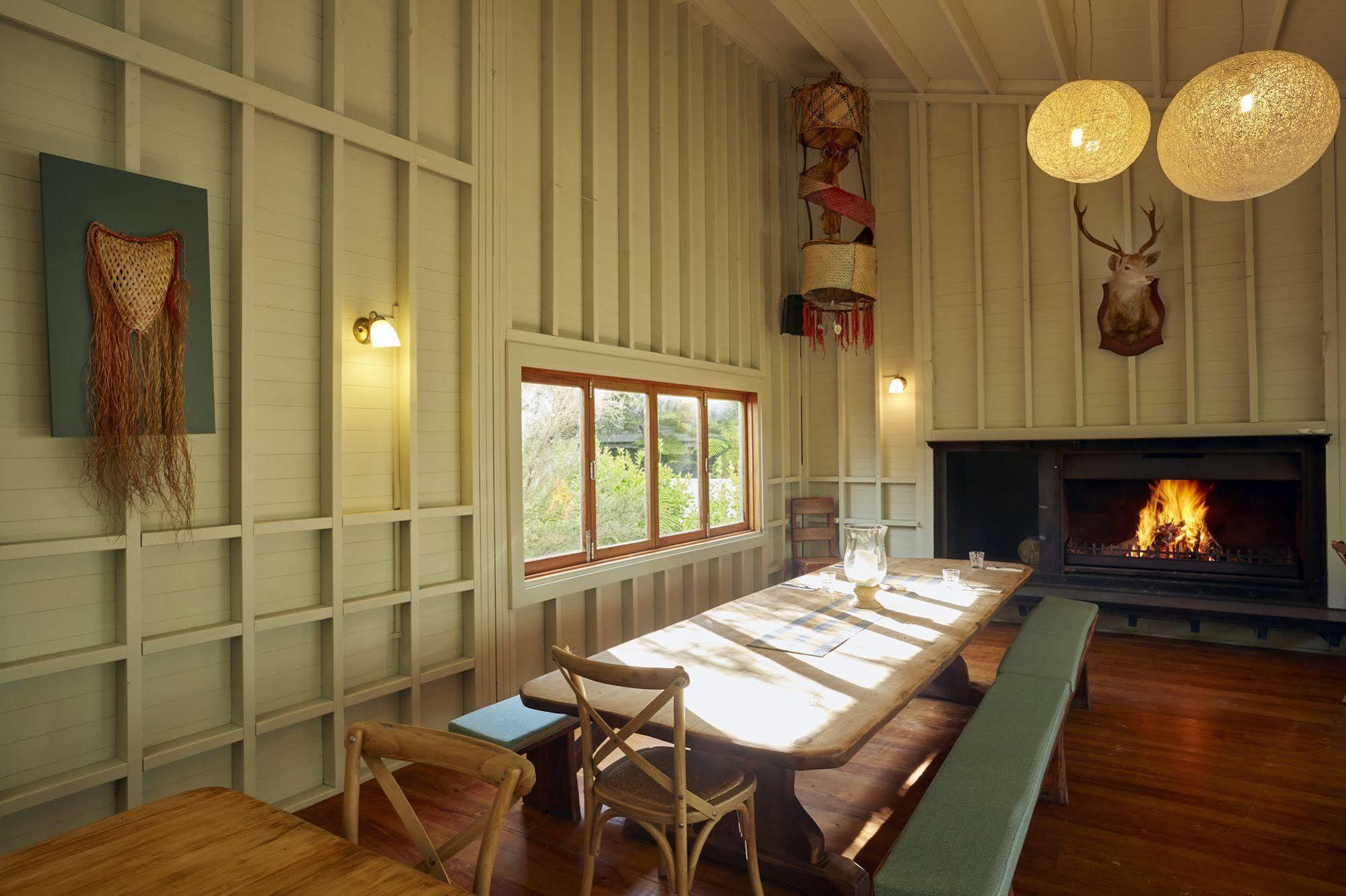 Awaroa Lodge Экстерьер фото