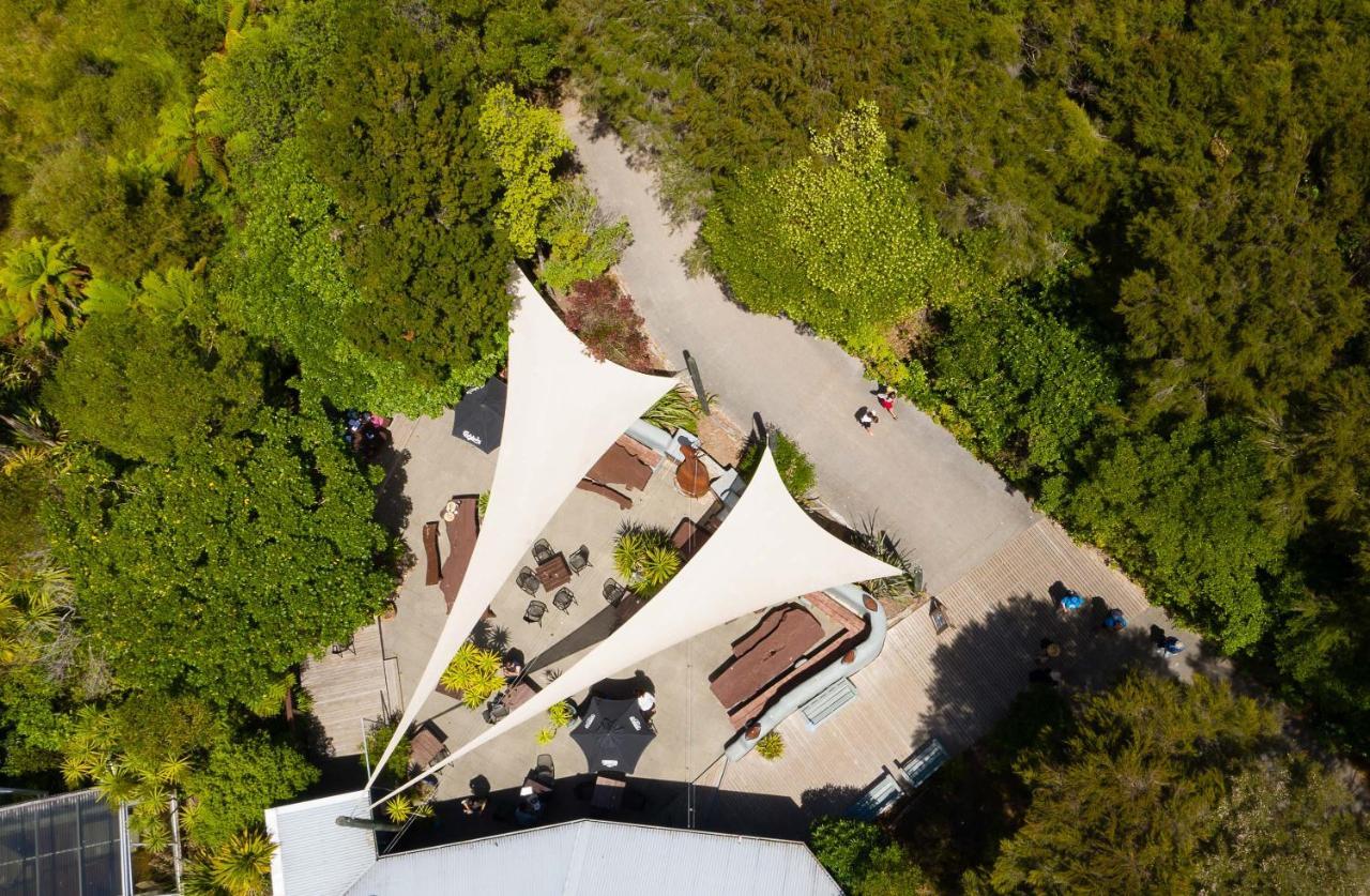 Awaroa Lodge Экстерьер фото